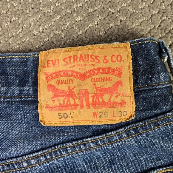 Levi's 501 Jeans Men's 29 x 30 Measures 28 x 28.5 Blue Button Fly Red Tab 0422 - Picture 6 of 14